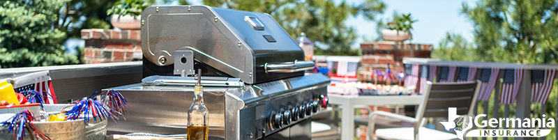 An outdoor grill with Fourth of July decorations. 